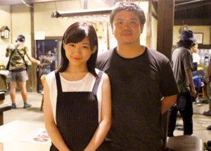 伊藤沙莉と飯塚監督の画像
